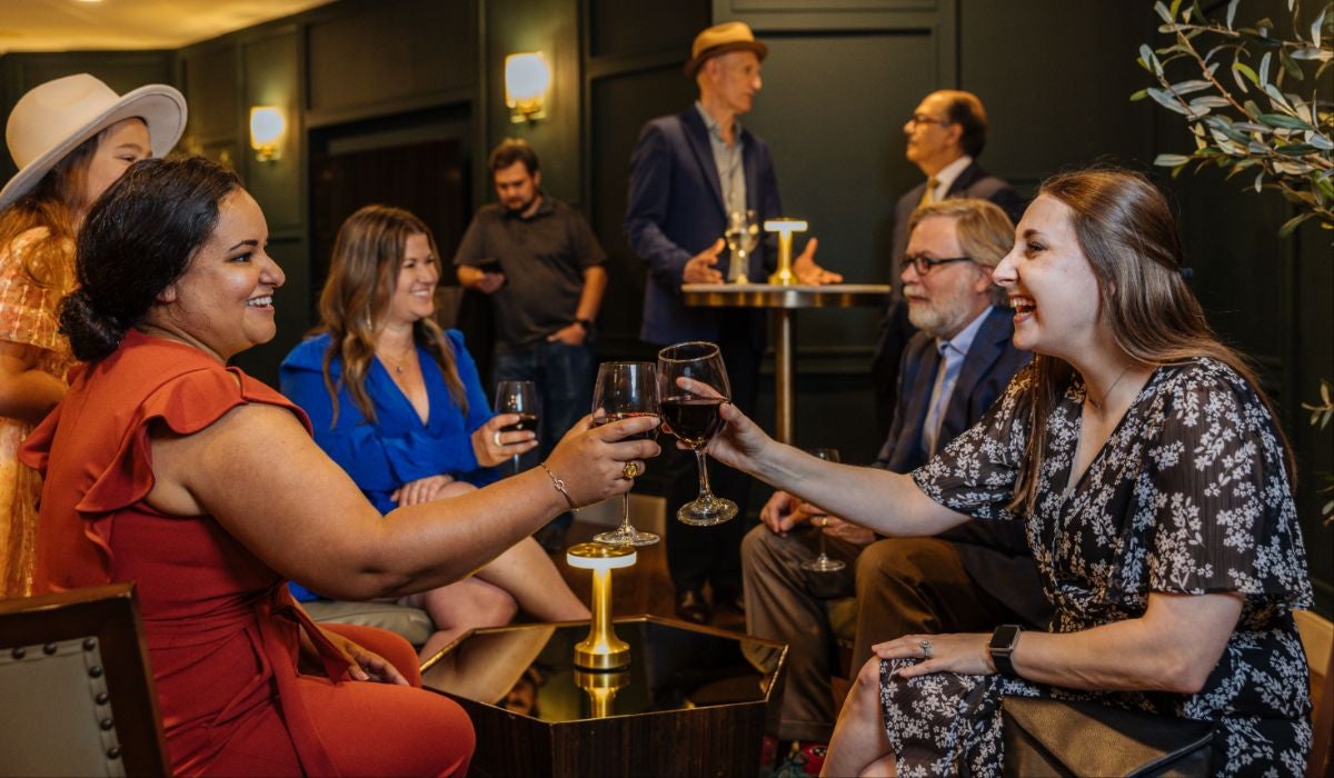 Donor Lounge 2 1600x1000